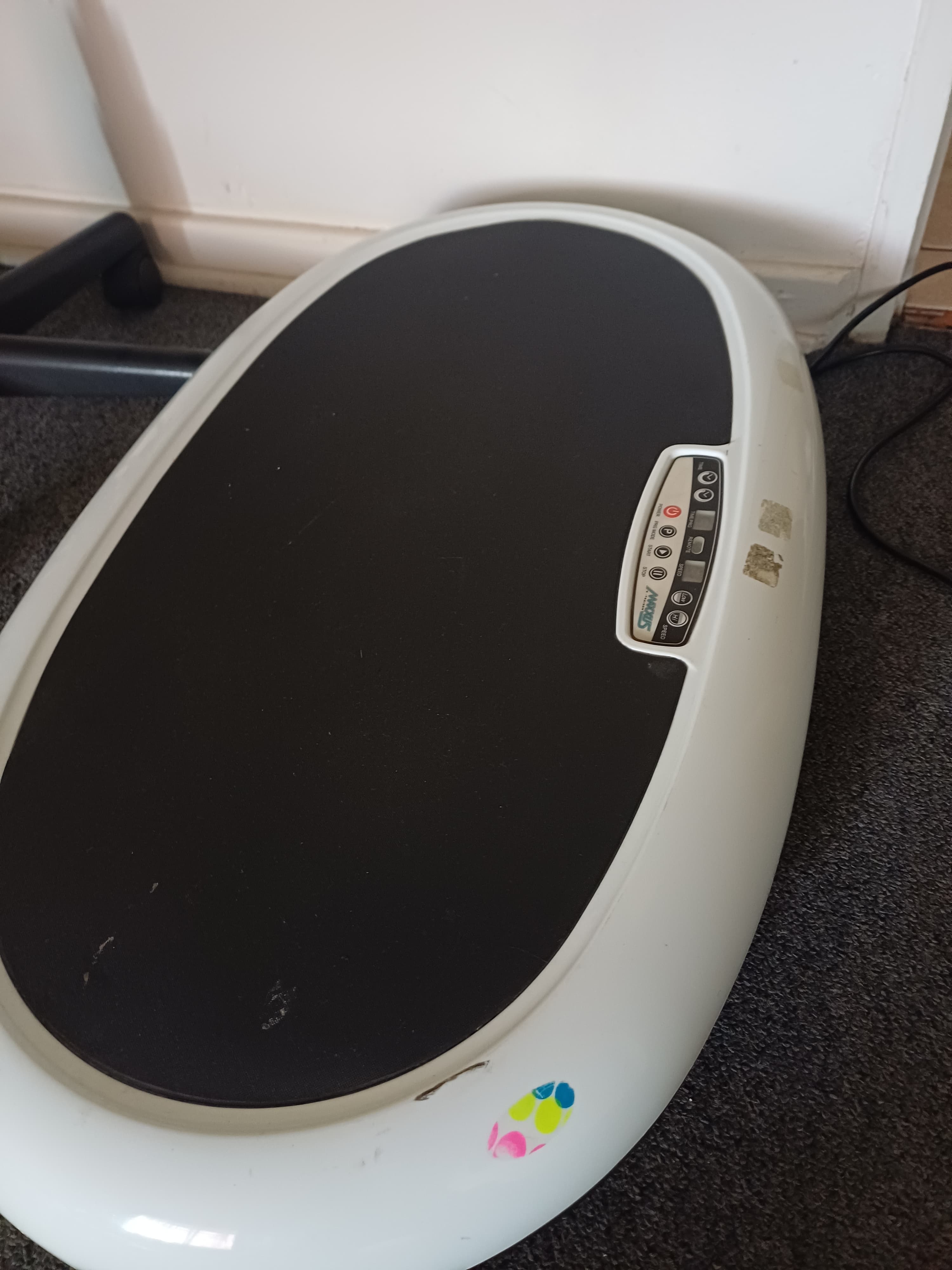 Maxis V Trainer โ image 1